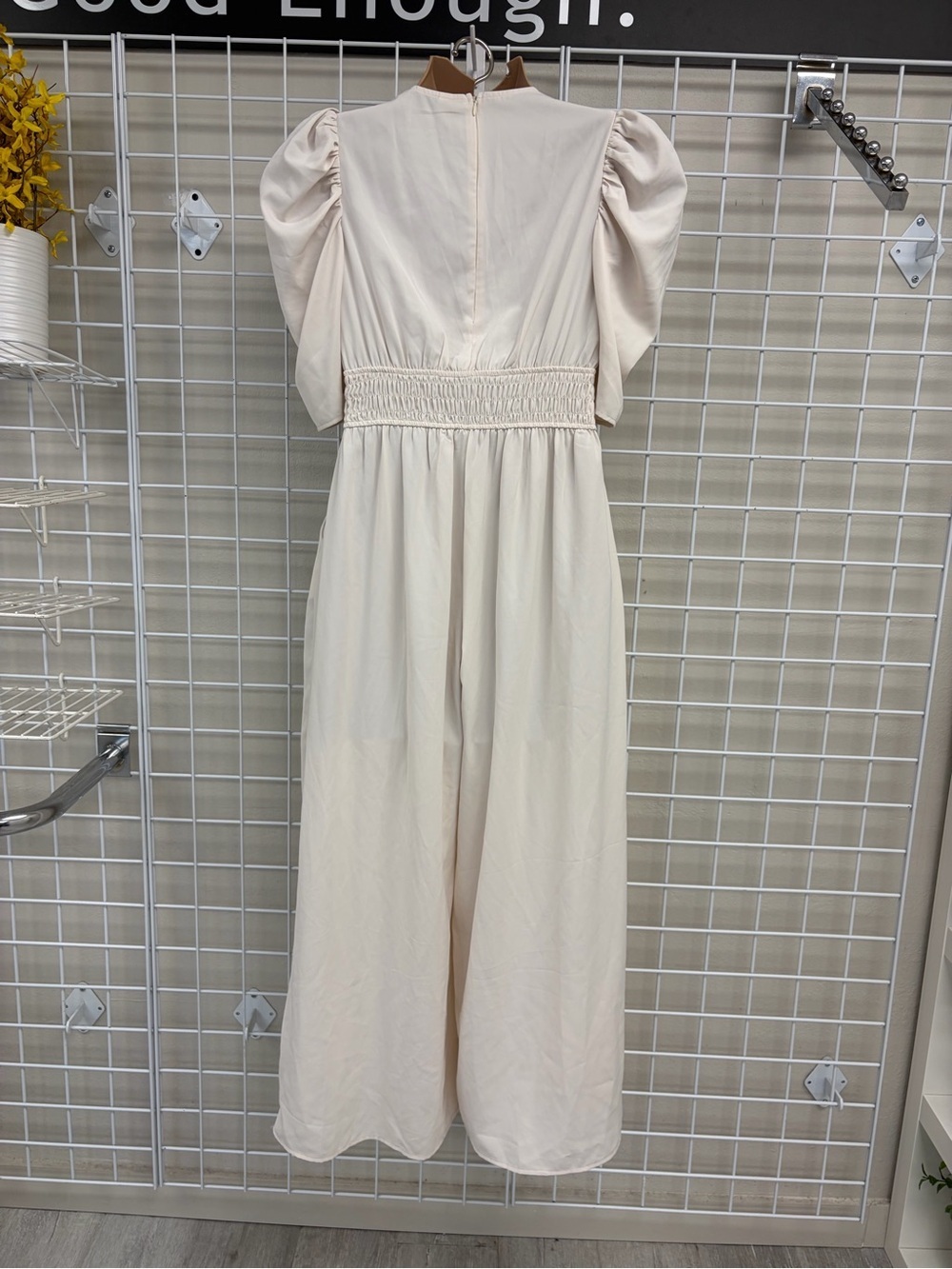 Cupshe Cream V-Neck Puff Sleeve Jumpsuit - Picture 3 of 6